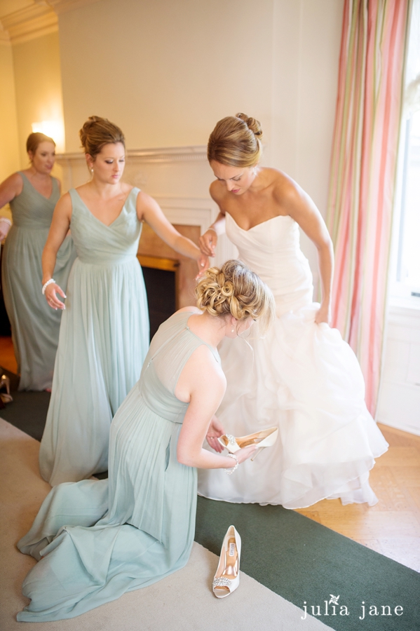 Authentic Wedding Photography by Connecticut Wedding Photographer Julia Jane Studios